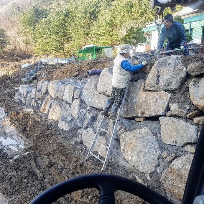 삼보건설중기 현장 하천 면 쌓기 작업
